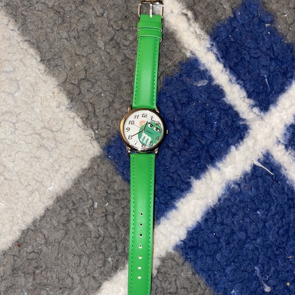 M & M ladies watch, green - Picture 2 of 4